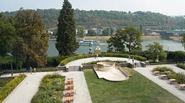 A stroll through the castle park reveals enchanting terraced flowerbeds and pretty fountains